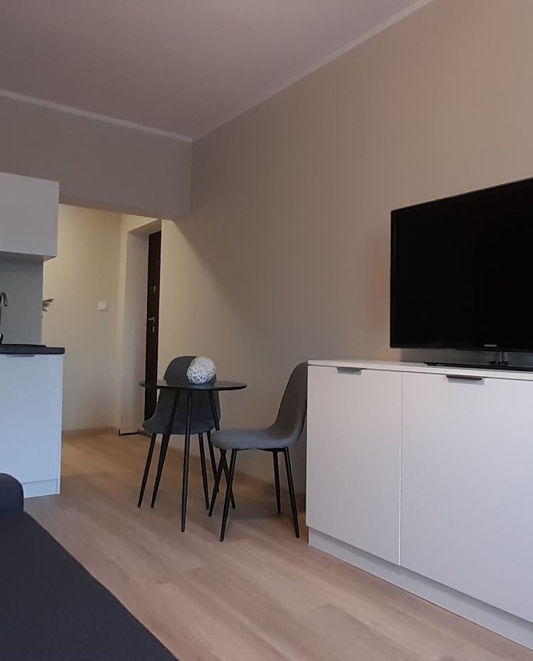 Apartament 103